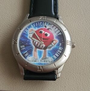 10/$20 1998 M&M Millenium Silver Leather Unisex Watch